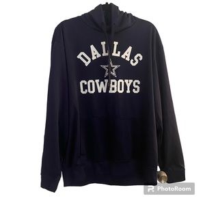 Dallas Cowboy Navy Blue Light Weight Hoodie. Excellent Condition.